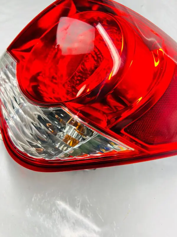 2011 2012 2013 2014 2015 2016 CHEVY CRUZE REAR RIGHT OEM TAIL LIGHT GENUINE - Image 5