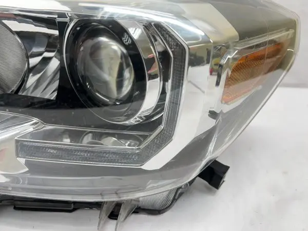 2016 2017 2018 2019 2020 2021 2022 toyota tacoma haloge led left oem headligh - Image 6