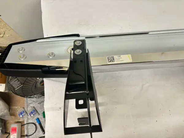 2019 2020 2021 2022 2023 2024 CHEVY SILVERADO 1500 LF OEM RUNNING BOARD 84011396 - Image 14