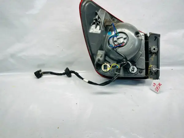 2011 2012 2013 2014 2015 2016 CHEVY CRUZE REAR RIGHT OEM TAIL LIGHT GENUINE - Image 11