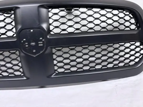 2013 2014 2015 2016 2017 2018 DODGE RAM 1500 FRONT OEM GRILLE GENUINE 68197703AA - Image 6