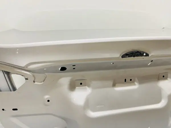 ⭐️ 2017 2018 2019 2020 FORD FUSION REAR OEM TRUNK HATCH TRUNK LID SILVER GENUINE - Image 3