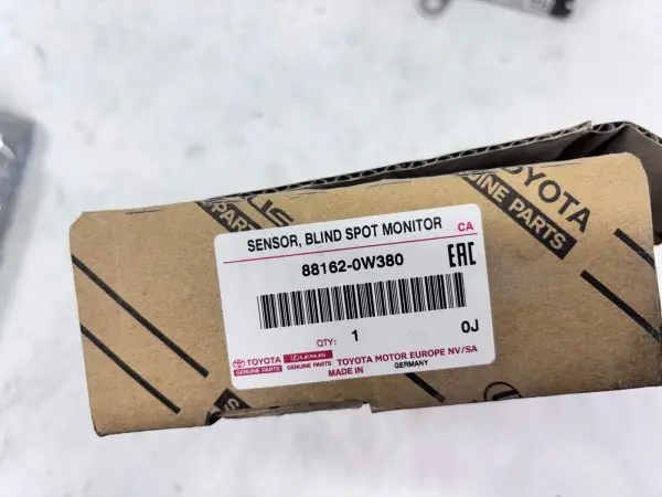 88162-0w380 2016 2017 2018 Toyota Rav4 Rear OEM blind Spot Sensor Radar - Image 9