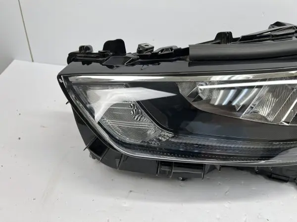 2020 2021 2022 2023 toyota highlander led front left oem headlight  10100-8a06m - Image 2