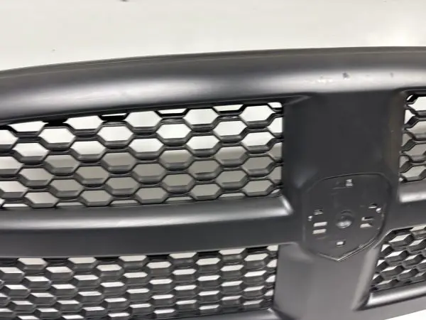 2013 2014 2015 2016 2017 2018 DODGE RAM 1500 FRONT OEM GRILLE GENUINE 68197703AA - Image 10