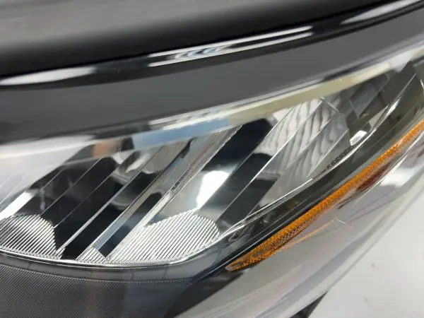 2020 2021 2022 2023 toyota highlander led front left oem headlight  10100-8a06m - Image 8