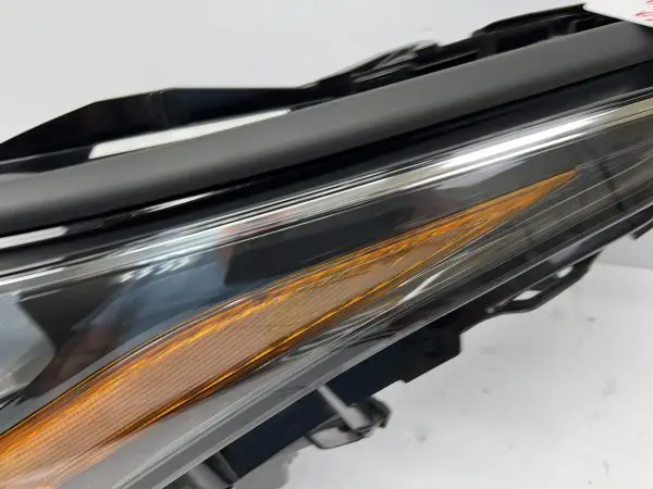 2020 2021 2022 2023 toyota highlander led front left oem headlight  10100-8a06m - Image 13