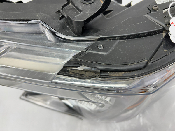 2019 2020 2021 gmc sierra 1500 led front left oem headlight 85535169 broken tabs - Image 16