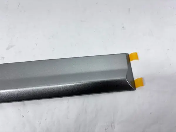 2014-2019 TOYOTA HIGHLANDER GRAY REAR LEFT DOOR OEM MOLDING TRIM pt938-48141-xx - Image 2