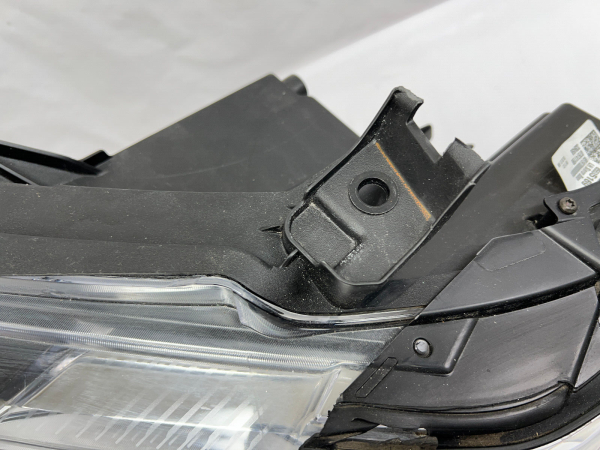 2019 2020 2021 gmc sierra 1500 led front left oem headlight 85535169 broken tabs - Image 18