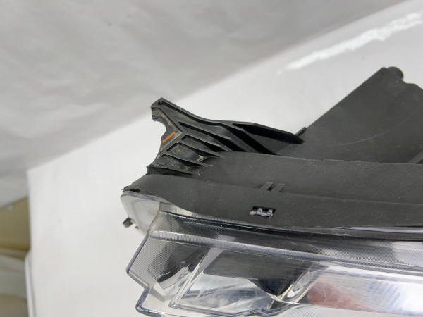 2019 2020 2021 gmc sierra 1500 led front left oem headlight 85535169 broken tabs - Image 19