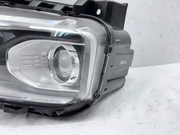 2018 2019 2020 2021 HYUNDAI KONA HALOGEN FRONT LEFT OEM HEADLIGHT 92101-J9020 - Image 3