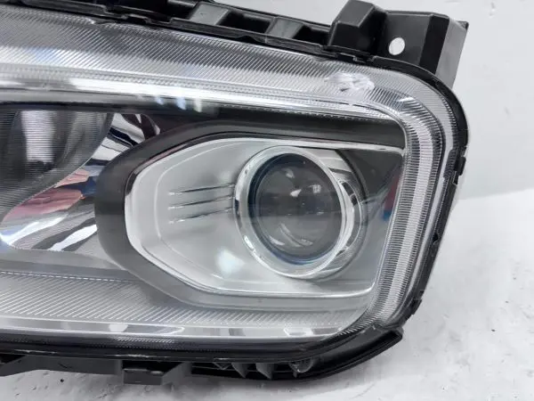 2018 2019 2020 2021 HYUNDAI KONA HALOGEN FRONT LEFT OEM HEADLIGHT 92101-J9020 - Image 4