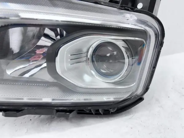 2018 2019 2020 2021 HYUNDAI KONA HALOGEN FRONT LEFT OEM HEADLIGHT 92101-J9020 - Image 5