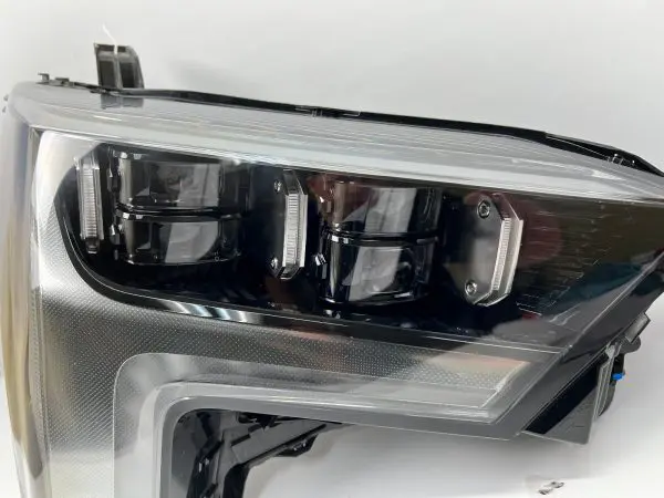 2022 2023 2024 toyota tundra platinum full led front right oem headlight - Image 4
