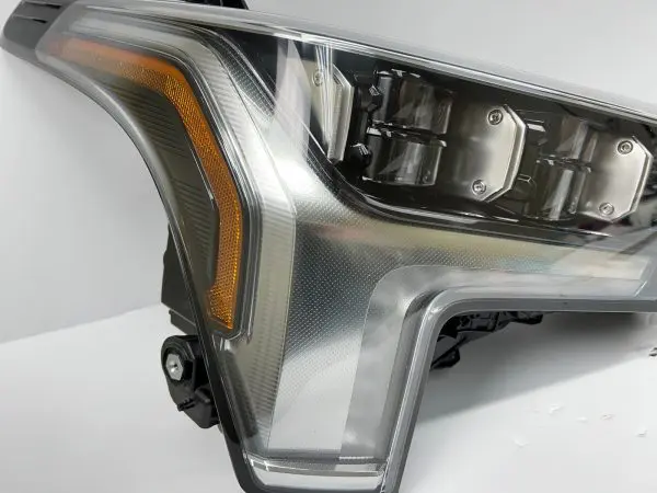 2022 2023 2024 toyota tundra platinum full led front right oem headlight - Image 6