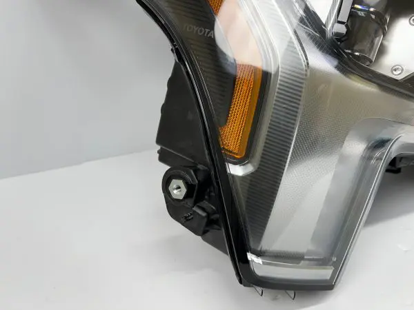 2022 2023 2024 toyota tundra platinum full led front right oem headlight - Image 8