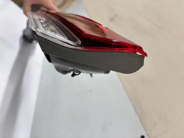 92409AA020  2021 2022 2023 HYUNDAI ELANTRA LED REAR CENTER OEM TAIL LIGHT - Image 11