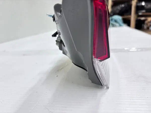 92409AA020  2021 2022 2023 HYUNDAI ELANTRA LED REAR CENTER OEM TAIL LIGHT - Image 13