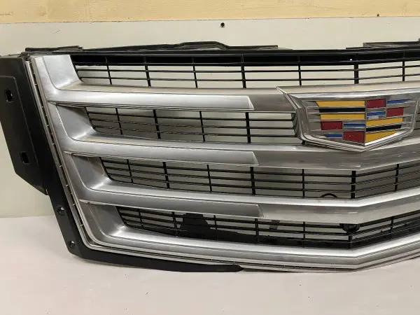 2015 2015 2017 2018 2019 2020 cadillac escalade chrome front oem grille w camera - Image 3