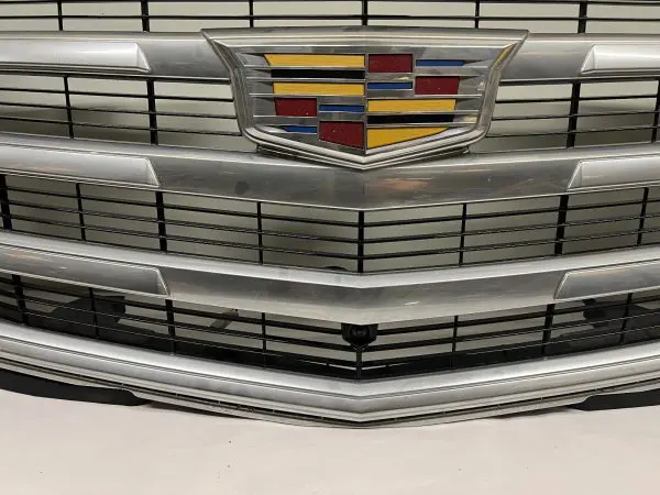 2015 2015 2017 2018 2019 2020 cadillac escalade chrome front oem grille w camera - Image 4