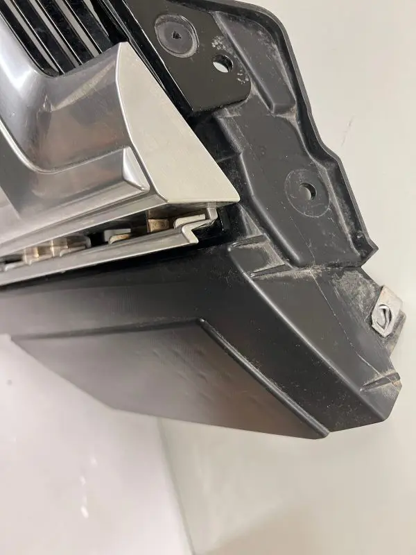 2015 2015 2017 2018 2019 2020 cadillac escalade chrome front oem grille w camera - Image 9