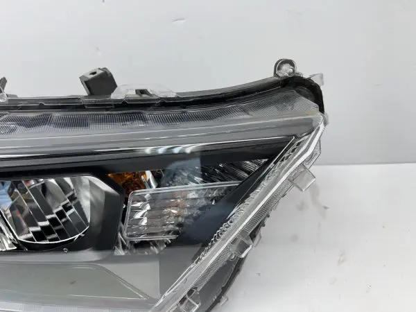 🎈🎈2019 2020 2021 TOYOTA RAV4 LED FRONT RIGHT OEM HEADLIGHT BLACK BEZEL - Image 4