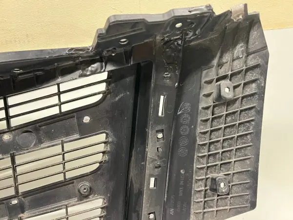 2015 2015 2017 2018 2019 2020 cadillac escalade chrome front oem grille w camera - Image 16