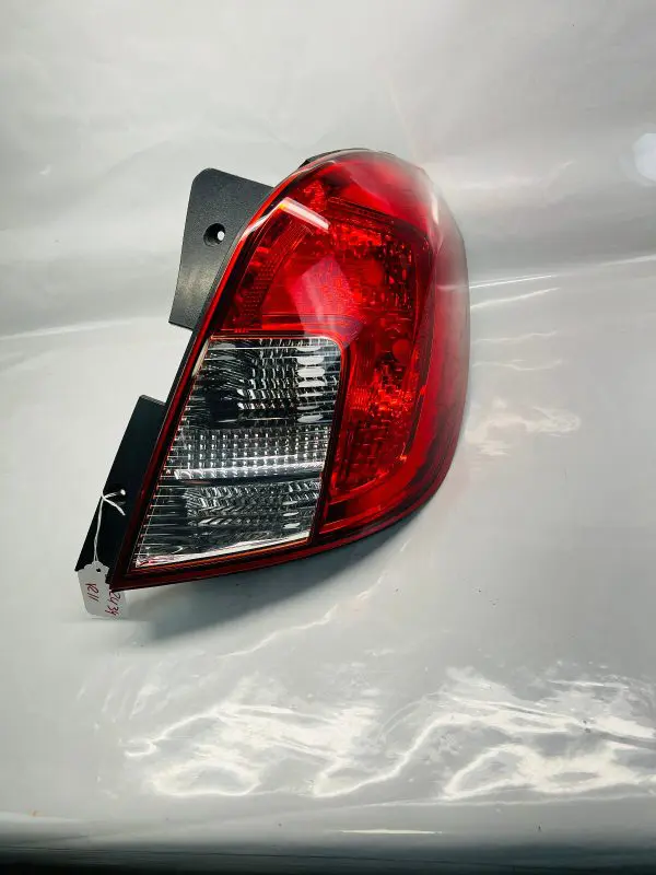 2013 2014 2015 CHEVROLET CHEVY CAPTIVA REAR RIGHT OEM TAIL LIGHT PASSENGER