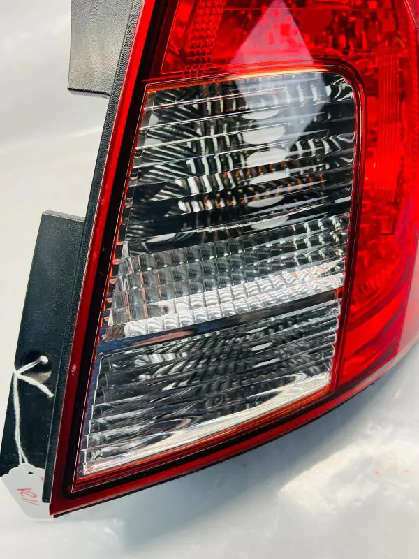2013 2014 2015 CHEVROLET CHEVY CAPTIVA REAR RIGHT OEM TAIL LIGHT PASSENGER - Image 9