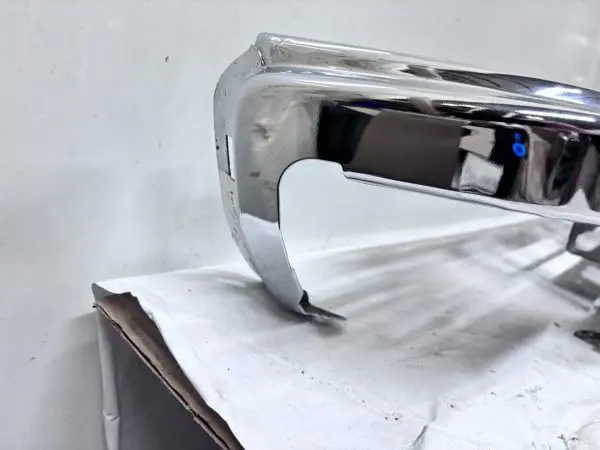 OEM 2015-2018 2019 2020 2021 2022 CHEVY COLORADO REAR BUMPER CHROME 84568268 - Image 2