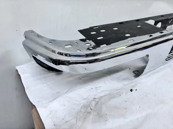 OEM 2015-2018 2019 2020 2021 2022 CHEVY COLORADO REAR BUMPER CHROME 84568268 - Image 4