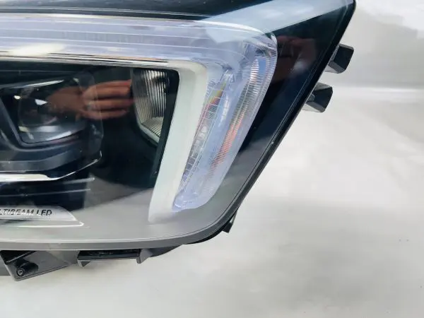 2019 2020 2021 MERCEDES BENZ A CLASS A250 A35 A45 LED RIGHT OEM HEADLIGHT TRIPLE - Image 3