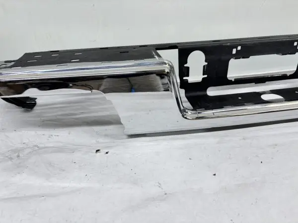 OEM 2015-2018 2019 2020 2021 2022 CHEVY COLORADO REAR BUMPER CHROME 84568268 - Image 6