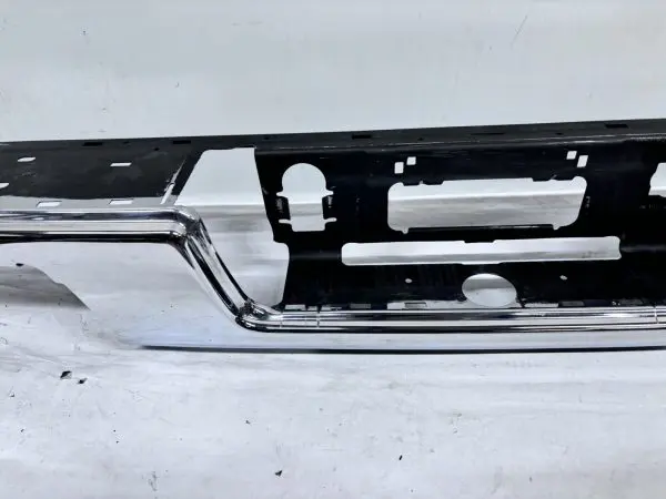 OEM 2015-2018 2019 2020 2021 2022 CHEVY COLORADO REAR BUMPER CHROME 84568268 - Image 7