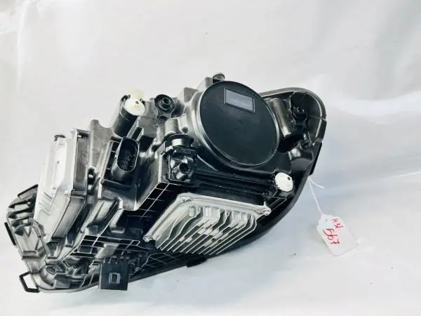 2019 2020 2021 MERCEDES BENZ A CLASS A250 A35 A45 LED RIGHT OEM HEADLIGHT TRIPLE - Image 12