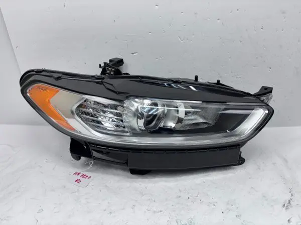 2013 2014 2015 2016 FORD FUSION HALOGEN FRONT RIGHT OEM HEADLIGHT DS7313W029CD