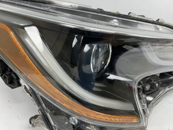 2020 2021 2022 TOYOTA COROLLA FULL LED FRONT RIGHT OEM HEADLIGHT BROKEN TABS - Image 11