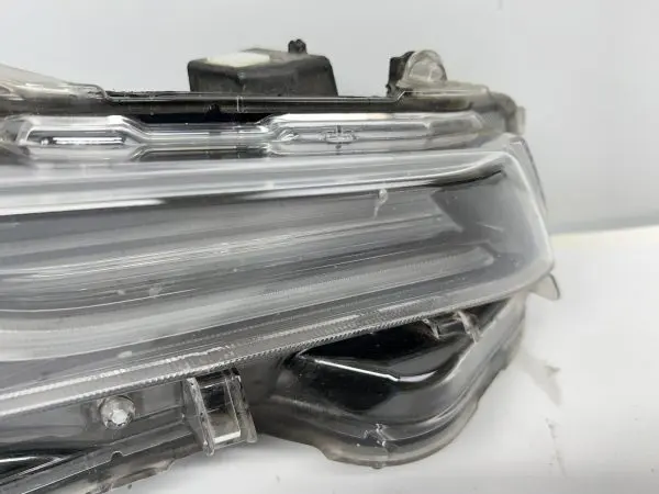 2020 2021 2022 TOYOTA COROLLA FULL LED FRONT RIGHT OEM HEADLIGHT BROKEN TABS - Image 12