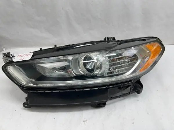 NICE ALL TABS 2017 2018 2019 TOYOTA HIGHLANDER HALOGEN FRONT LEFT HEADLIGHT - Image 3