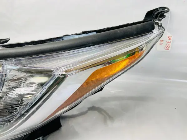 NICE ALL TABS 2017 2018 2019 TOYOTA HIGHLANDER HALOGEN FRONT LEFT HEADLIGHT - Image 6