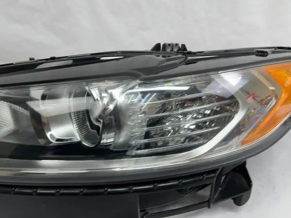 2013 2014 2015 2016 ford fusion halogen front left oem headlight - Image 5