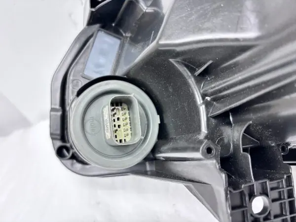 84486951  2019 2020 BUICK ENVISION LED FRONT RIGHT OEM HEADLIGHT - Image 20