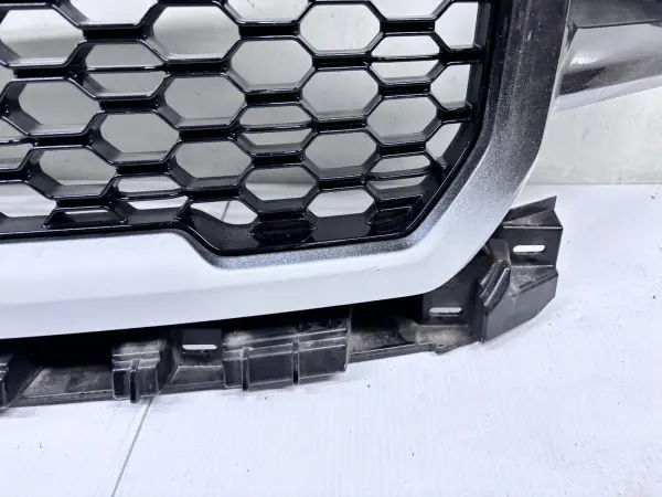 3Z8200SL  2018 2019 2020 FORD F150 HONEYCOMB  FRONT OEM GRILLE GENUINE - Image 5