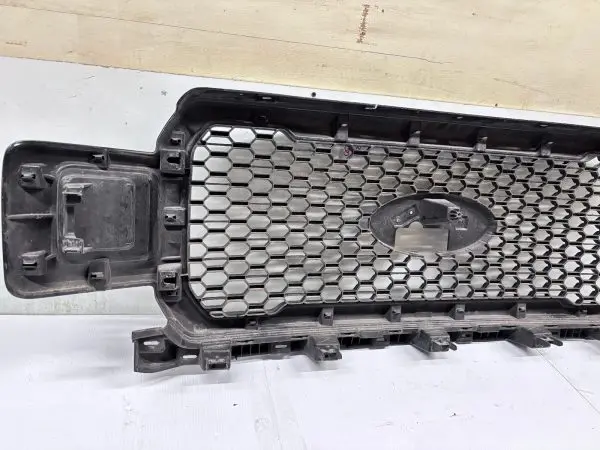 3Z8200SL  2018 2019 2020 FORD F150 HONEYCOMB  FRONT OEM GRILLE GENUINE - Image 17