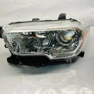 2016 2017 2018 2019 2020 2021 2022 TOYOTA TACOMA HALOGEN LEFT OEM HEADLIGHT