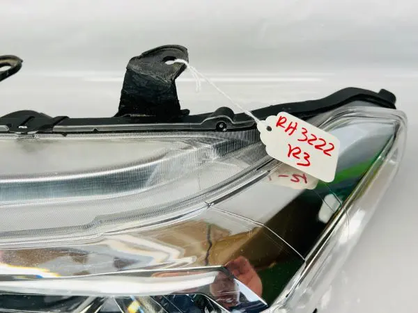2016 2017 2018 2019 2020 2021 2022 TOYOTA TACOMA HALOGEN LEFT OEM HEADLIGHT - Image 5