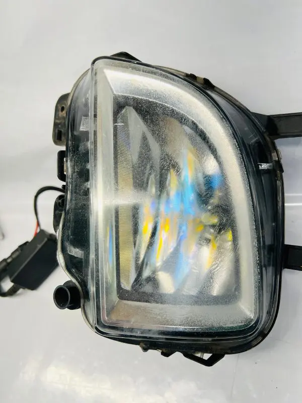 5K0941700C 2010 2011 2012 2013 2014 VW GTI XENON HID FRONT RIGHT OEM FOG LIGHT - Image 2