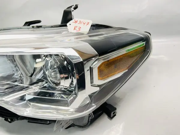 TABS 2016 2017 2018 2019 2020 2021 2022 TOYOTA TACOMA HALOGEN LEFT OEM HEADLIGHT - Image 3