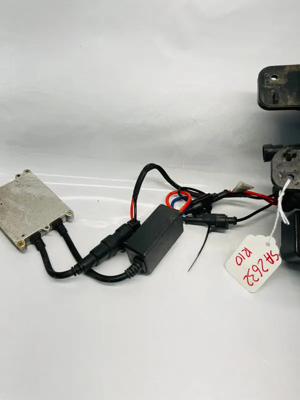 5K0941700C 2010 2011 2012 2013 2014 VW GTI XENON HID FRONT RIGHT OEM FOG LIGHT - Image 8
